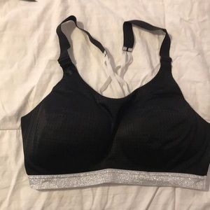 Sports bra - never worn!